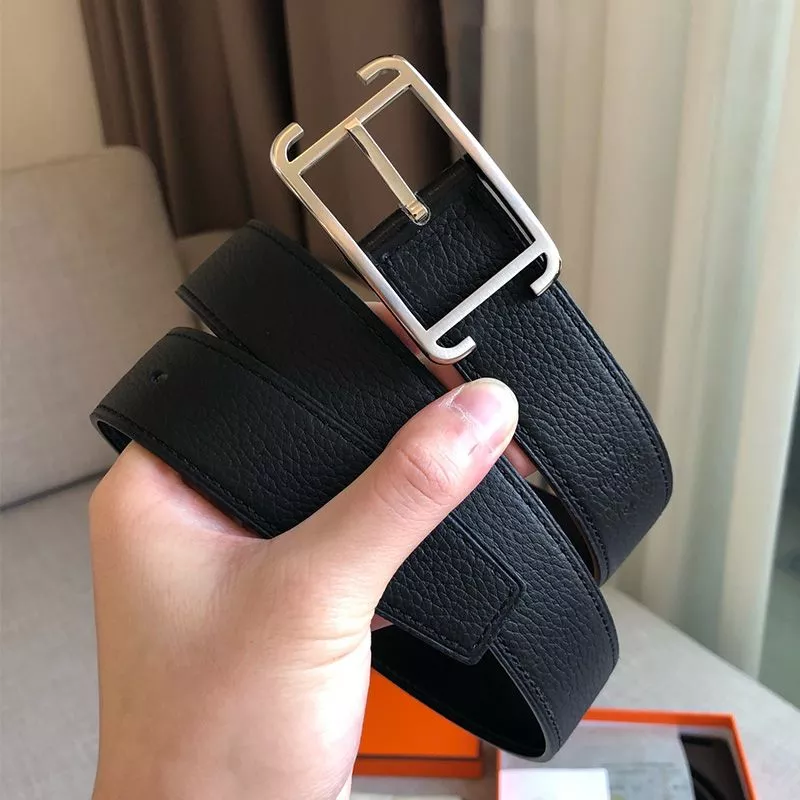 Hermes Society Buckle 32MM Reversible Belt Togo Leather In Black 0113