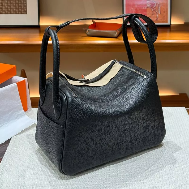 Affordable Hermes Lindy Bag Clemence Leather Palladium Hardware In Black 0112