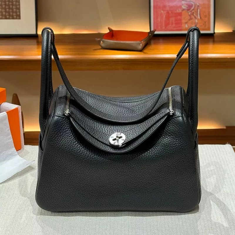 Hermes Lindy Bag Clemence Leather Palladium Hardware In Black 0112