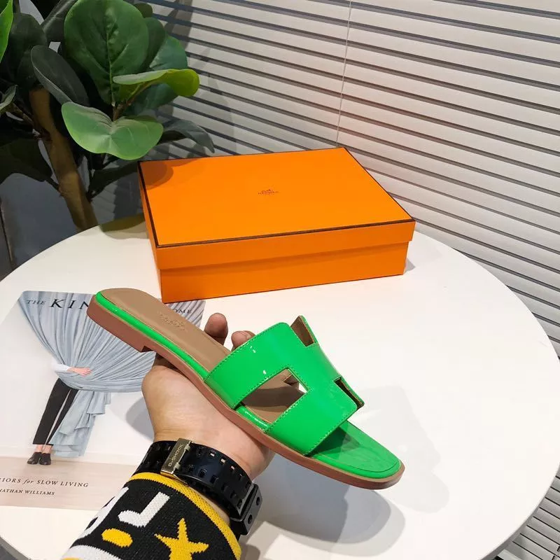 Affordable Hermes Oran Slides Women Nappa Leather In Green 0117