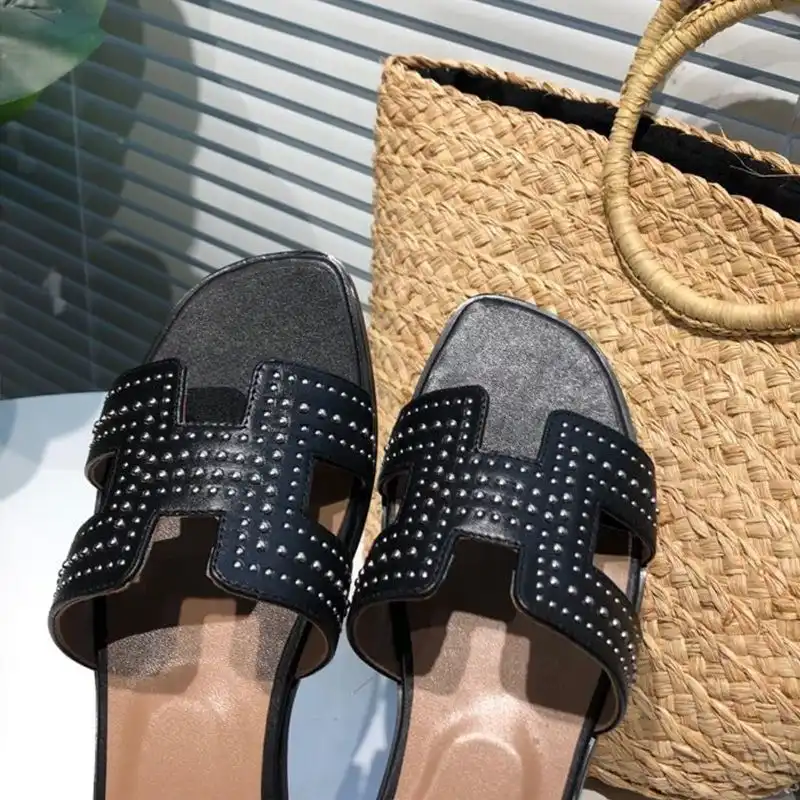 Affordable Hermes Oran Slides Women Palladium Studs Calfskin In Black 0124