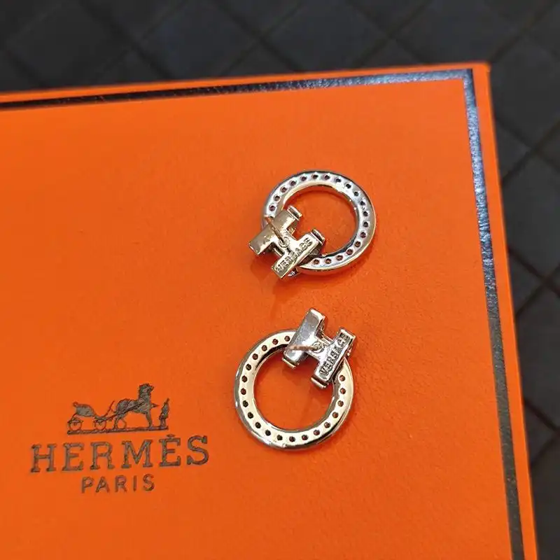 Cheap Hermes Enamel H Round Earrings With Crystal 0205